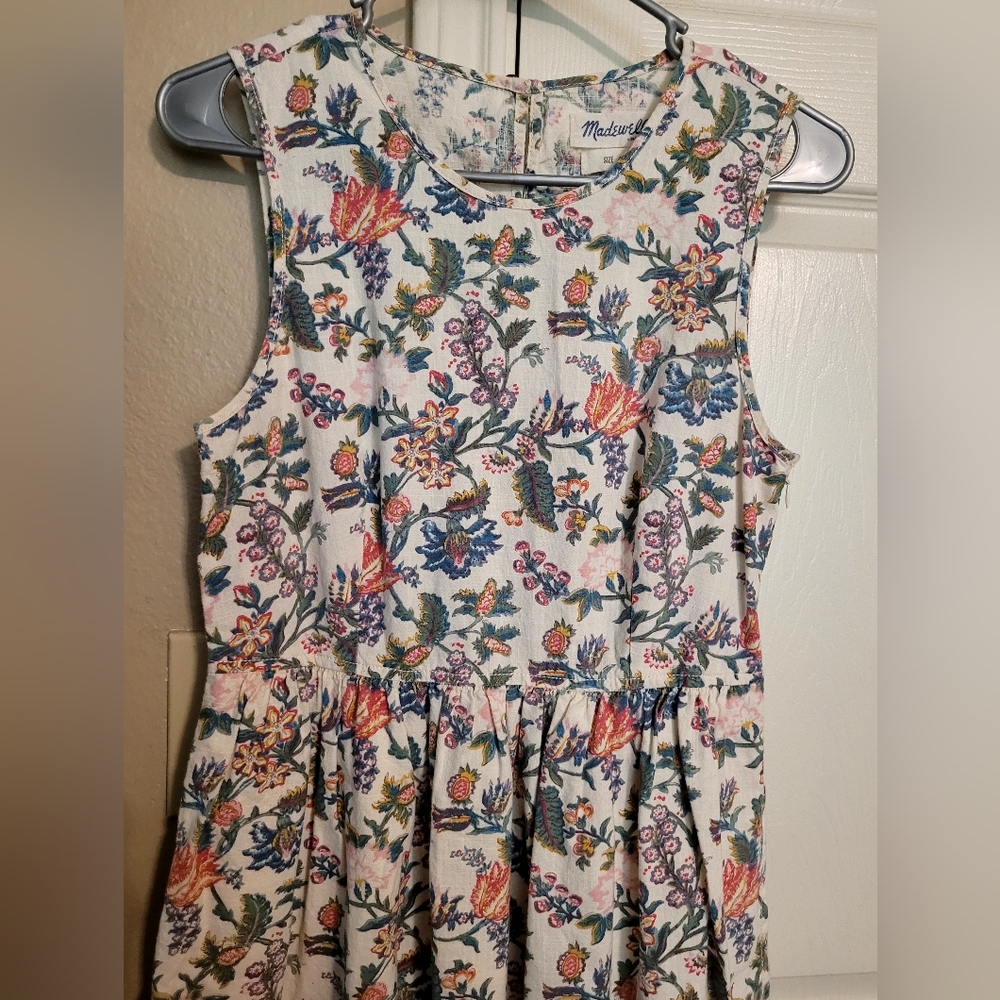 Blue and Pink Pleated A-Line Midi Dress for Casual Wear - Picture 2 of 4